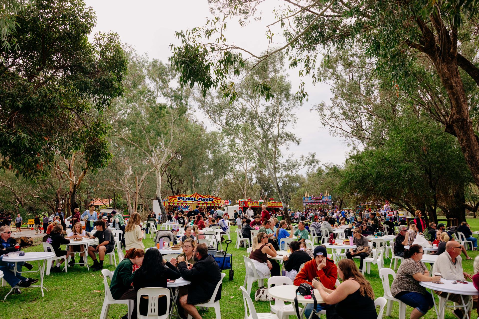 Crowd of thousands attend Pinjarra Festival